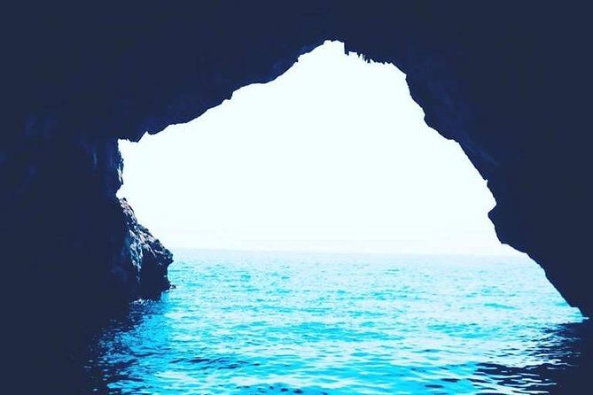 Amalfi Coast Boat tour Small Group - Key Points