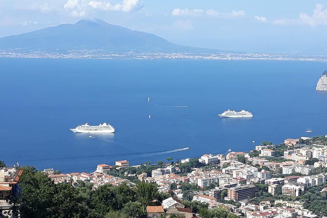 Amalfi Coast Day Tour from Sorrento - FAQs