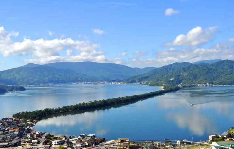 Amanohashidate & Ine Bay Full-Day Tour with Seafood Lunch - Two distinct stops, one long day