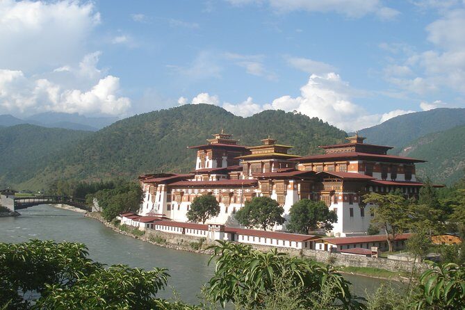 Amazing Bhutan in 7 Days - Key Points