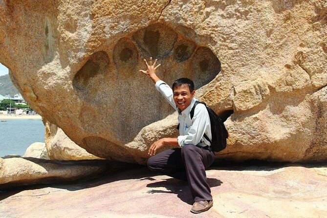 Amazing City Tour & Ba Ho Waterfall By Car (Minimum 02 guest) - Key Points