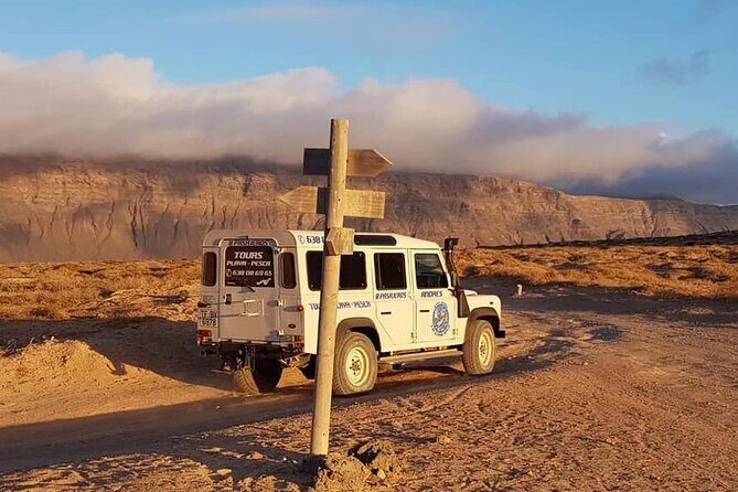 Amazing Jeep Safari at Graciosa Island, Lanzarote - Exploring La Graciosa on a Jeep Safari: An Authentic Canary Islands Adventure
