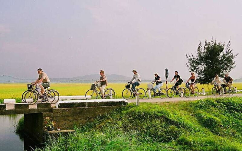 Amazing Mai Chau Day Tour- Small Group with Biking and Lunch - Key Points