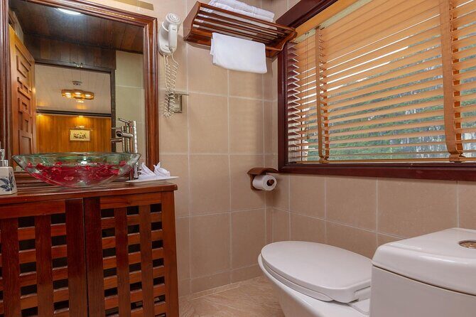 Amazing Sails Cruise - Bai Tu Long Bay Day Tour - Cabin Included - Final thoughts