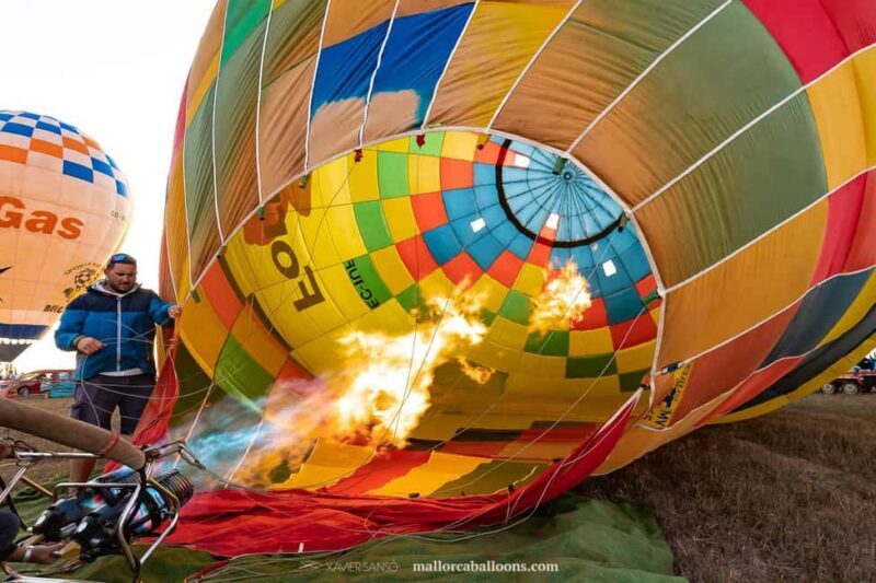 Amazing Sunrise or Sunset Balloon ride(with private options) - Key Points