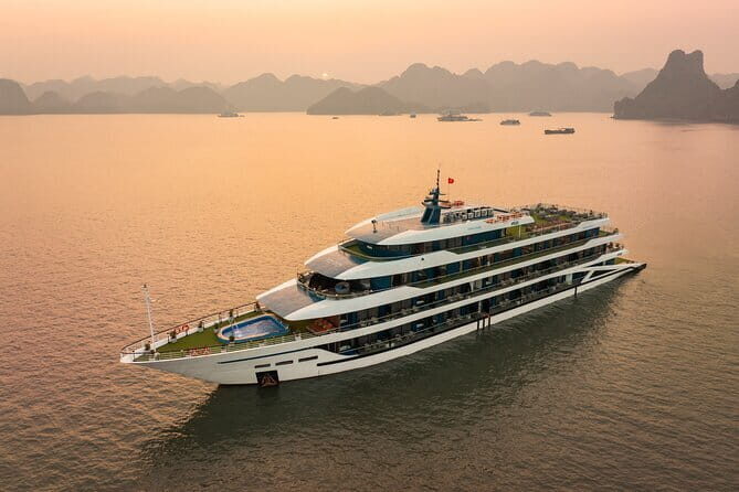 Amazing Vespa Night Tour For Food Lover - Practical Details and Tips