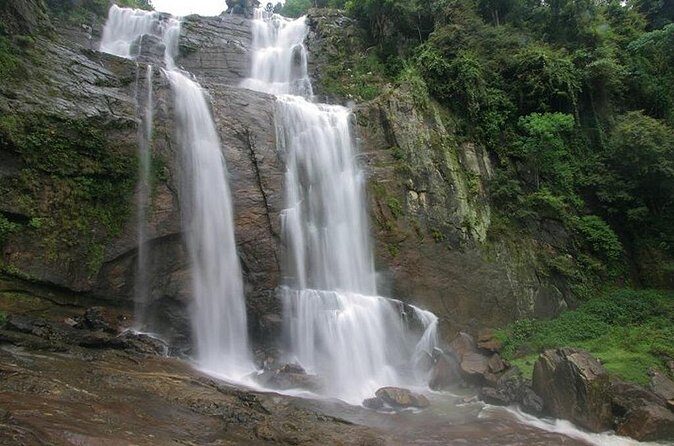 Ambuluwawa & Ramboda Falls Tour From Kandy - Evaluating the Value