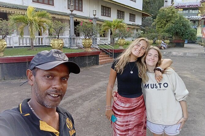 Ambuluwawa Tower and Kandy City Tuk Tuk Tour with Epic views - The Sum Up