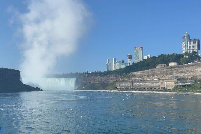 American 5pm Tour with Maid of the Mist Ticket and Guide - The Sum Up