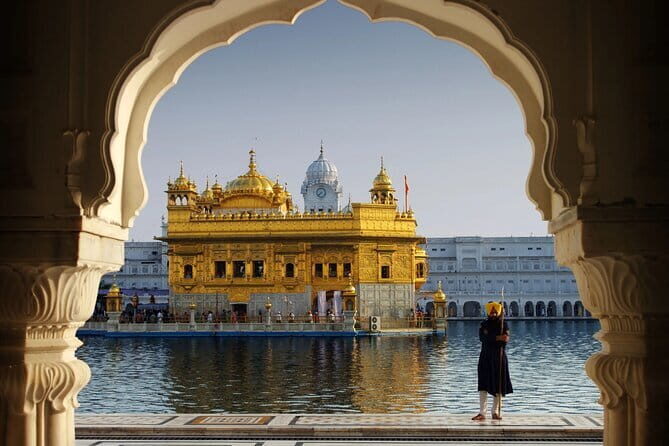 Amritsar Day Tour - Golden Temple / Jallianwala Bagh / Wagah - Exploring the Golden Temple