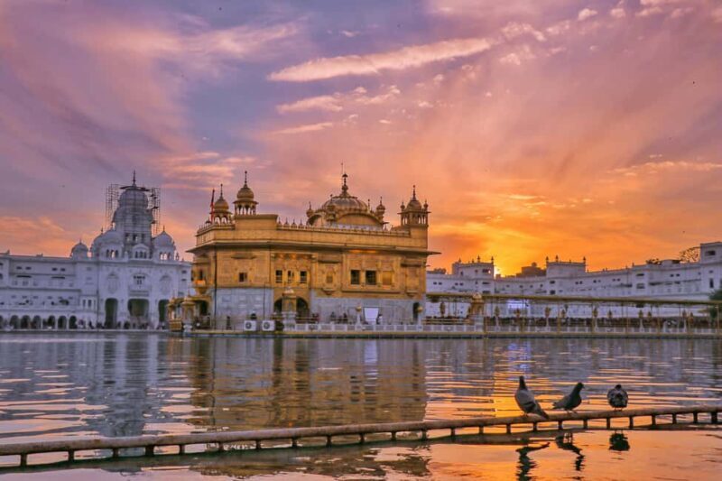 Amritsar: Golden Temple & Delhi Wonders 2-Day Cultural Trip - Jallianwala Bagh & the Path to Patriotism