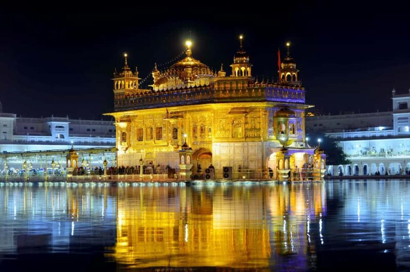 Amritsar Golden Temple- Night view walking tour - Key Points