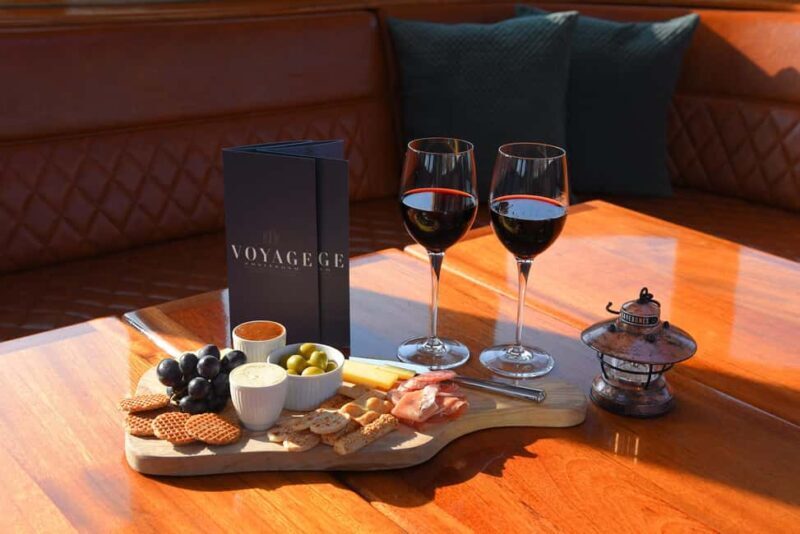 Amsterdam: 2-Hour Luxury Canal Cruise with Snacks & Drinks - Practical Tips for Travelers