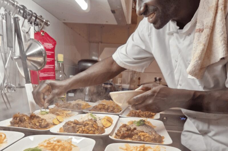 Amsterdam: 3-course dinner party at secret pop-up restaurant - Why This Experience Resonates