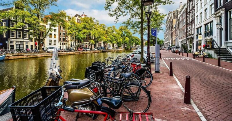 Amsterdam: 3-Hour Private Bike Tour of the City Center - Authentic Experiences and Practical Details