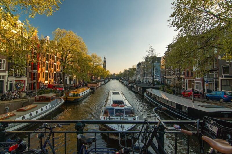Amsterdam: 3-Hour Private Bike Tour of the City Center - Summary
