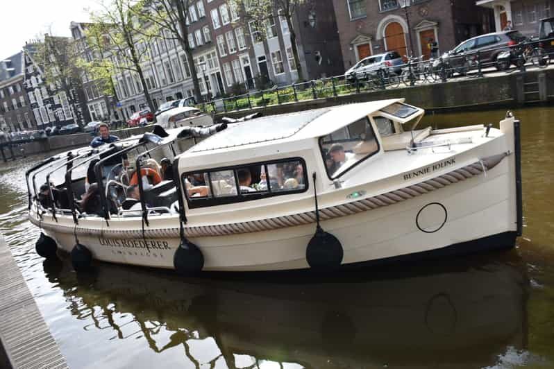 Amsterdam: 420 Smoke-Friendly Boat Tour - Why This Tour Works Well