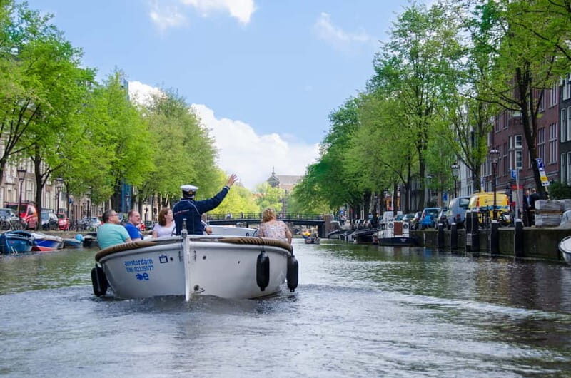 Amsterdam: 75 minute Open Boat Canal Cruise with Live Guide - A Closer Look at the Amsterdam Canal Cruise