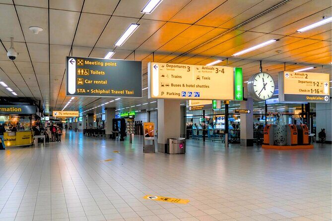 Amsterdam Airport & Non-Airport Private Transfer to City Center - Seamless Arrival: Amsterdam Airport & City Center Private Transfer