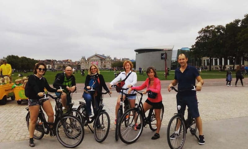 Amsterdam bike tour with a French-speaking guide local! - Exploring Amsterdam on Two Wheels: A Practical and Authentic Tour