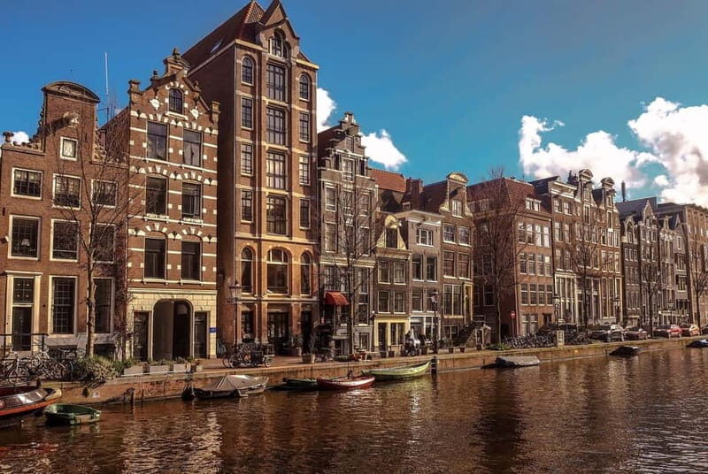 Amsterdam: Burger Dinner Canal Cruise - Practical Considerations for Travelers