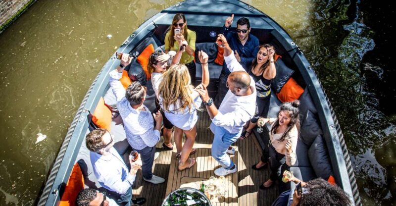 Amsterdam: Canal Belt Private Beer Boat Tour - A Closer Look: The Itinerary and What to Expect