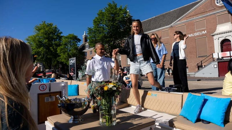Amsterdam: Canal Cruise in Open Boat with Drink Option - FAQ