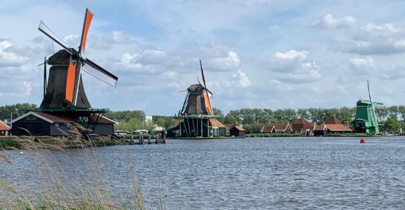 Amsterdam: Countryside Bike Tour and Zaanse Schans Windmills - Considerations for Travelers