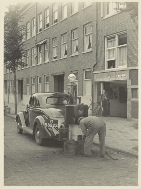 Amsterdam: Cycling along the World War Two spots - FAQ