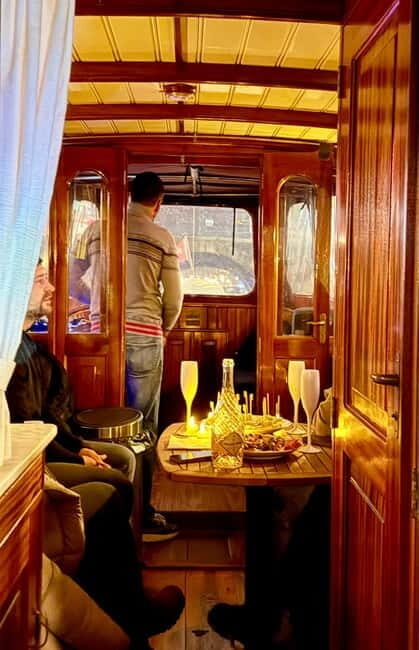 Amsterdam Daytime Boat Private Canal Cruise Tour With Guide - FAQ