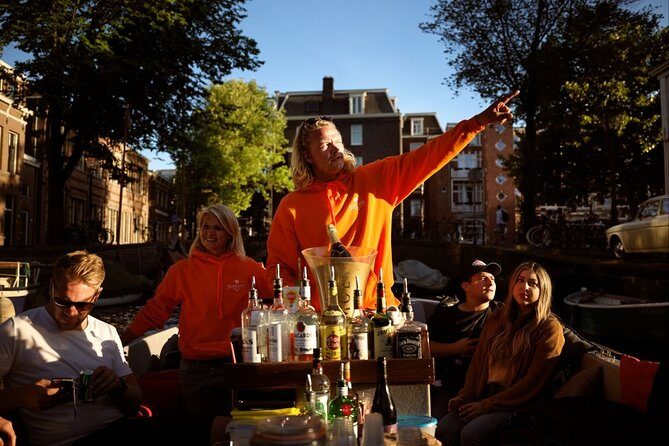 Amsterdam Evening Canal Cruise with Live Guide and Onboard Bar - The Route and Itinerary