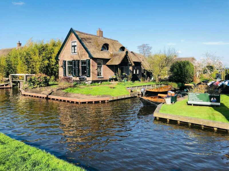 Amsterdam: Explore Giethoorn in a Private Tour with Driver - A Deep Dive into the Experience