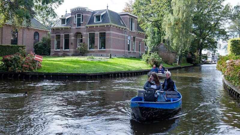 Amsterdam: Explore Giethoorn in a Private Tour with Driver - Why This Tour Delivers Value