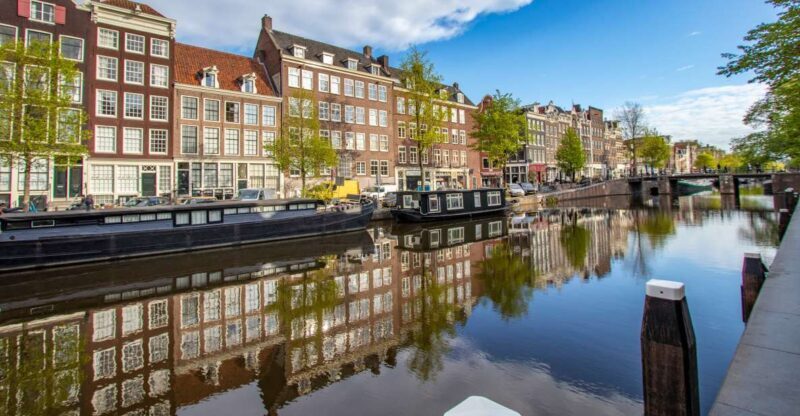 Amsterdam: Express Walk with a Local in 90 minutes - What’s Included and Not Included