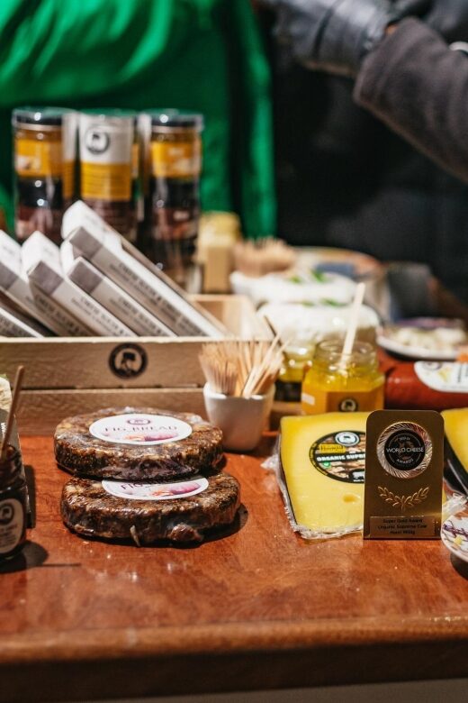 Amsterdam: Food and Culture Walking Tour with Tastings - A Deeper Look at the Experience