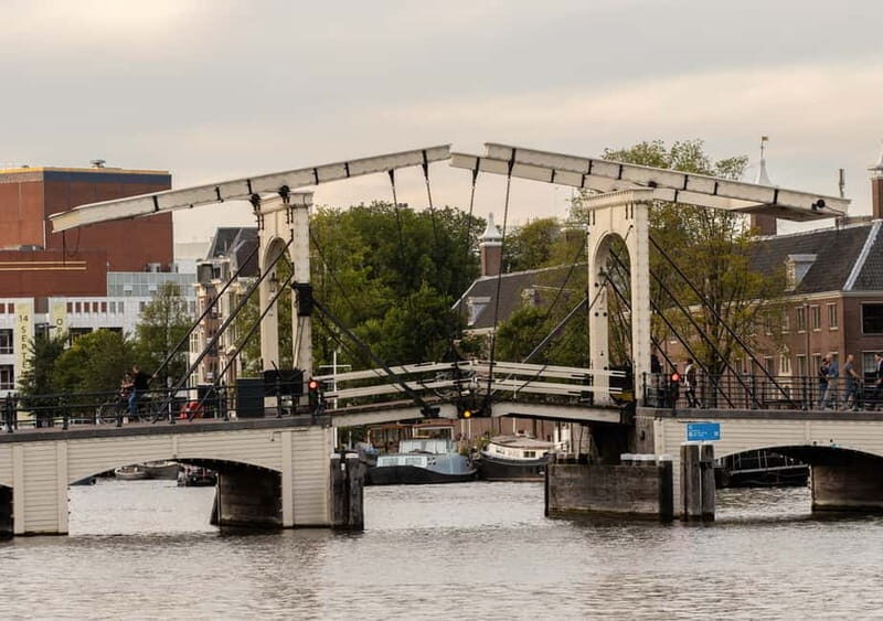 Amsterdam: German Canal Cruise with Unlimited Drinks Option - FAQs