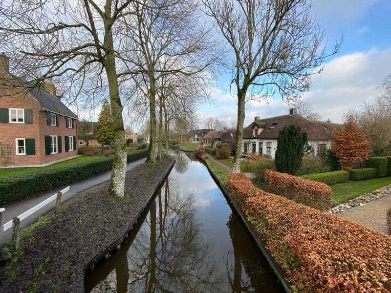 Amsterdam: Giethoorn, Afsluitdijk and Zaanse Schans Day Trip - FAQ