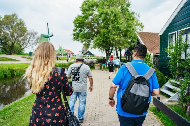 Amsterdam: Giethoorn, Volendam, and Zaanse Schans Tour - Frequently Asked Questions