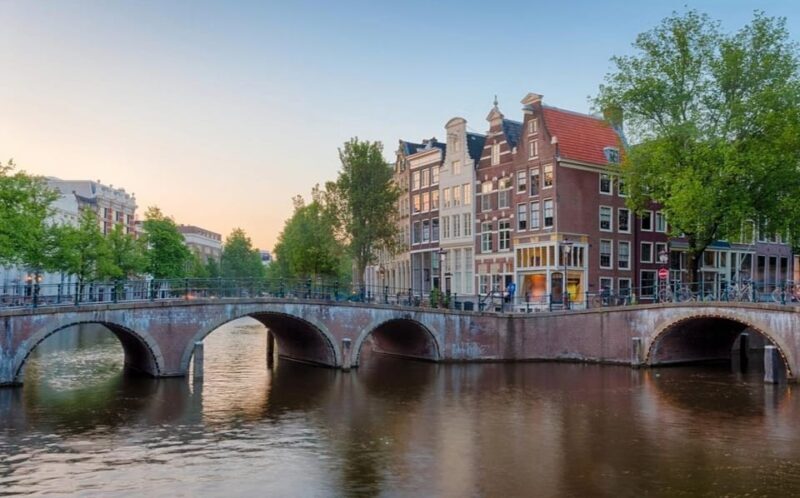 Amsterdam: Haunted History and Ghost Walking Tour - A Closer Look at the Haunted Amsterdam Tour