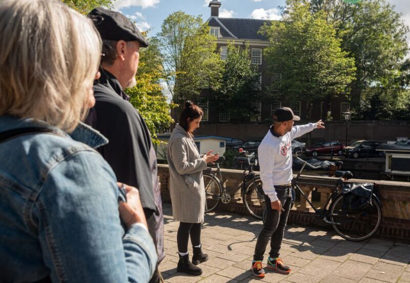 Amsterdam: Highlights & History Walking Tour - Key Points