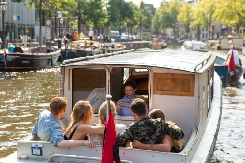 Amsterdam: Historic Boat Cruise with open bar and nibbles - An In-Depth Look at the Experience