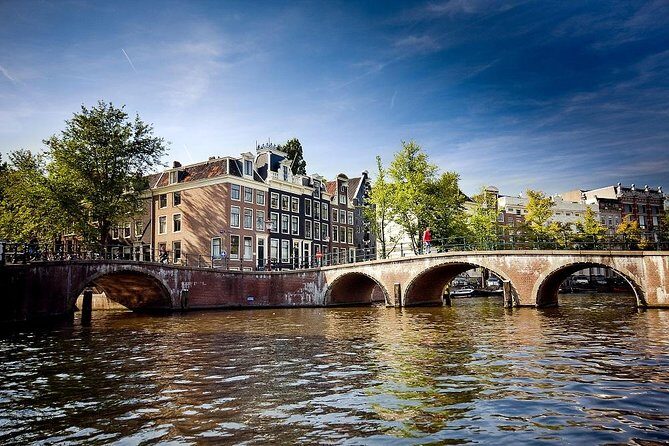 Amsterdam Independent Sightseeing by Pedal Boat - Who Will Enjoy This Experience?