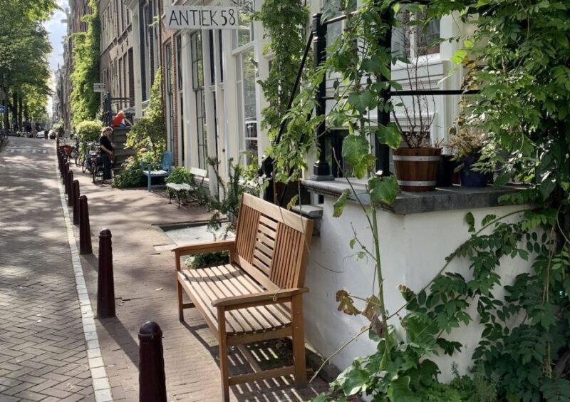 Amsterdam: Jordaan District Tour with a German guide - Detailed Breakdown of the Itinerary