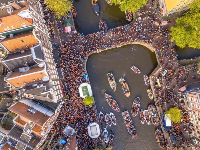 Amsterdam: Kings Day Boat Party with Unlimited Drinks - FAQs