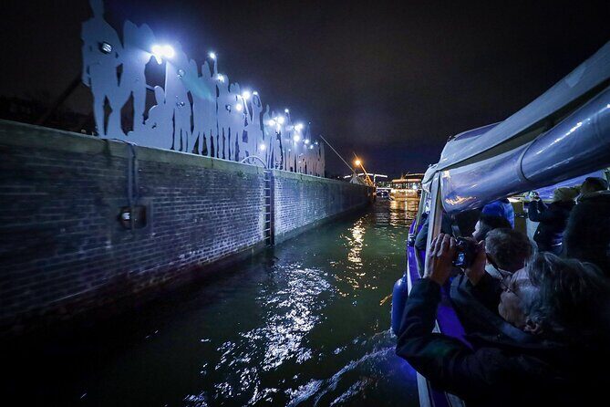 Amsterdam: Light Festival Cruise with Unlimited Drinks Option - Who Will Love This Cruise?