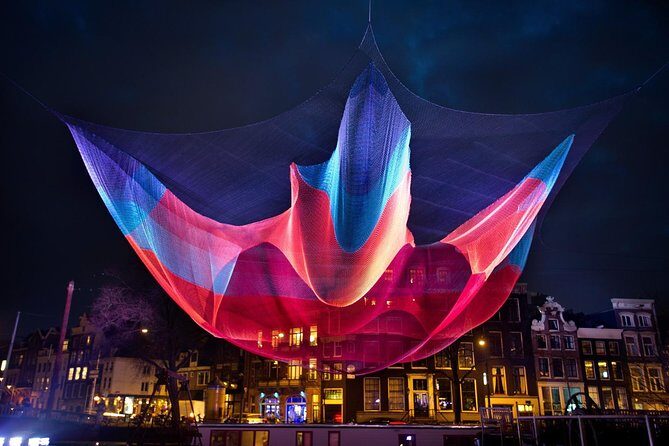 Amsterdam Light Festival Private Cruise With Welcome Drink - Key Points