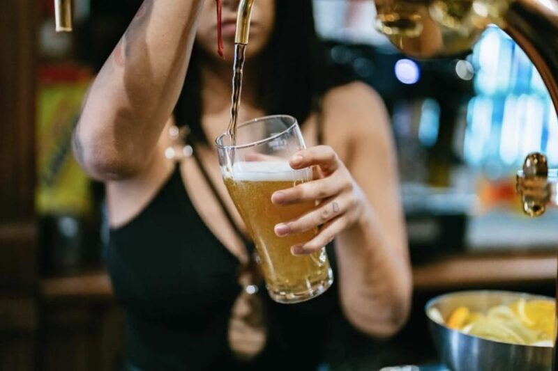 Amsterdam: Ludwig's Private Pub Crawl with VIP Club Entry - Analyzing the Value