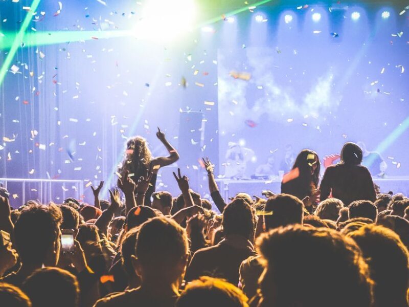 Amsterdam: Nightlife Ticket with Champagne and Cruise - Who Will Love This Experience?