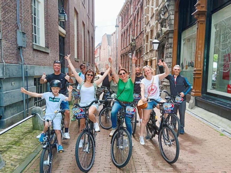 Amsterdam: Off the Beaten Path Bike Tour in French - What the Tour Offers in Detail