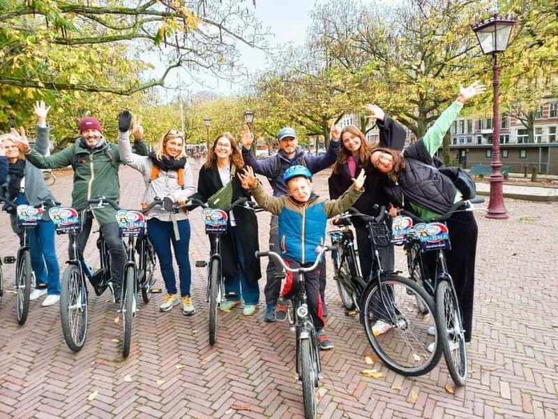 Amsterdam: Off the Beaten Path Bike Tour in French - The Sum Up
